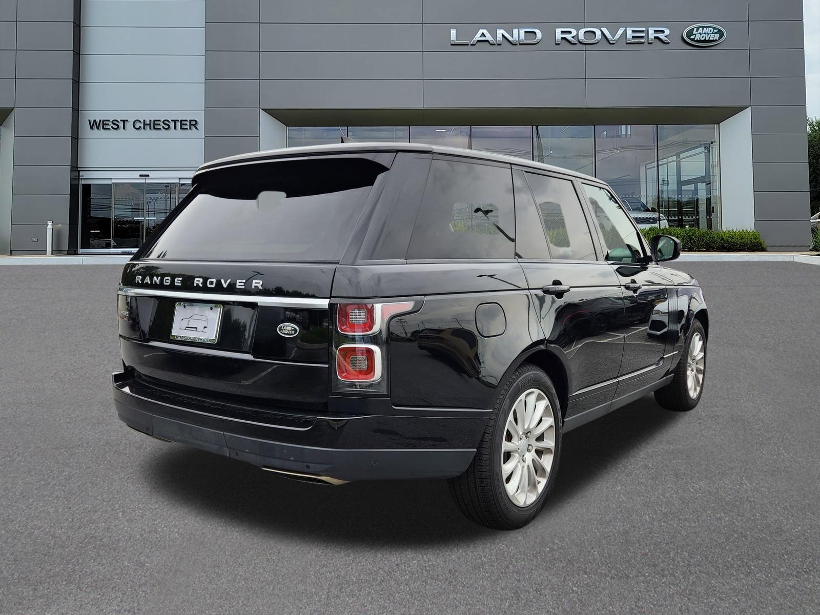 Used 2020 Land Rover Range Rover HSE image 3