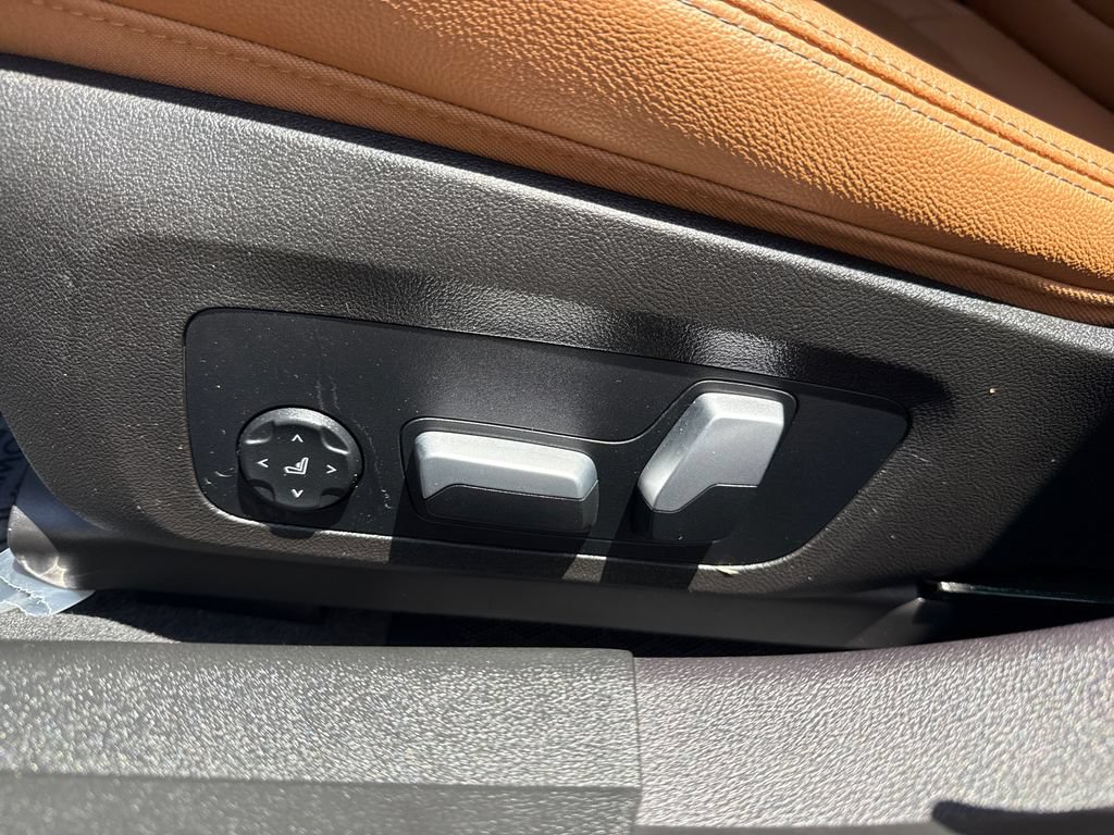 Certified 2023 BMW 330i Sedan w/ Premium Package RWD image 22
