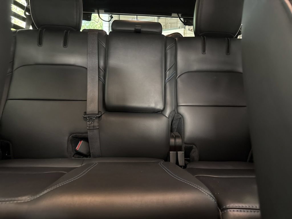 Used 2024 Jeep Wrangler Unlimited Rubicon 4xe AWD/4WD image 23