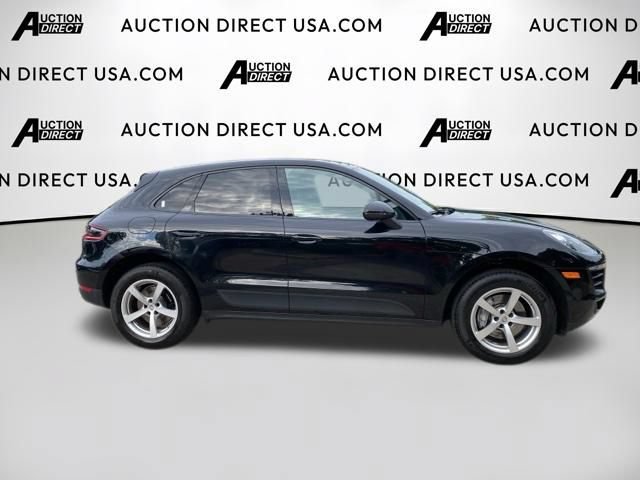 Used 2018 Porsche Macan AWD/4WD image 22