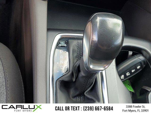 Used 2019 Hyundai Santa Fe SEL w/ Cargo Package image 30