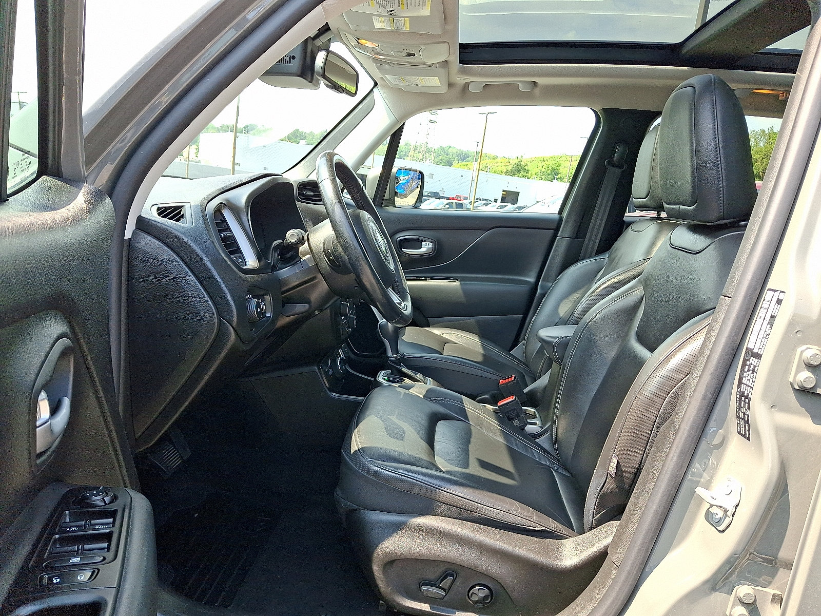 Certified 2020 Jeep Renegade Limited AWD/4WD image 13