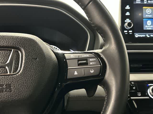 Used 2025 Honda Pilot Touring image 18