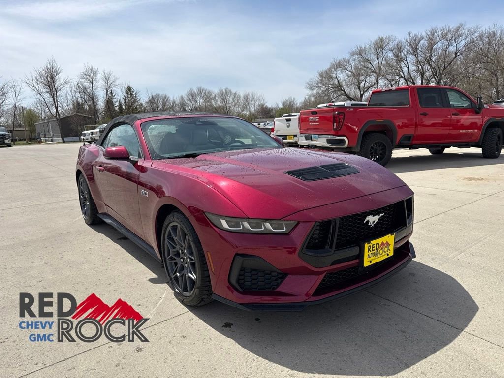 Used 2025 Ford Mustang GT Premium w/ GT Performance Package RWD image 3