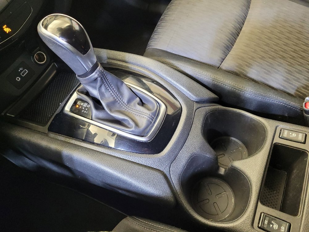 Used 2019 Nissan Rogue SV AWD/4WD image 26