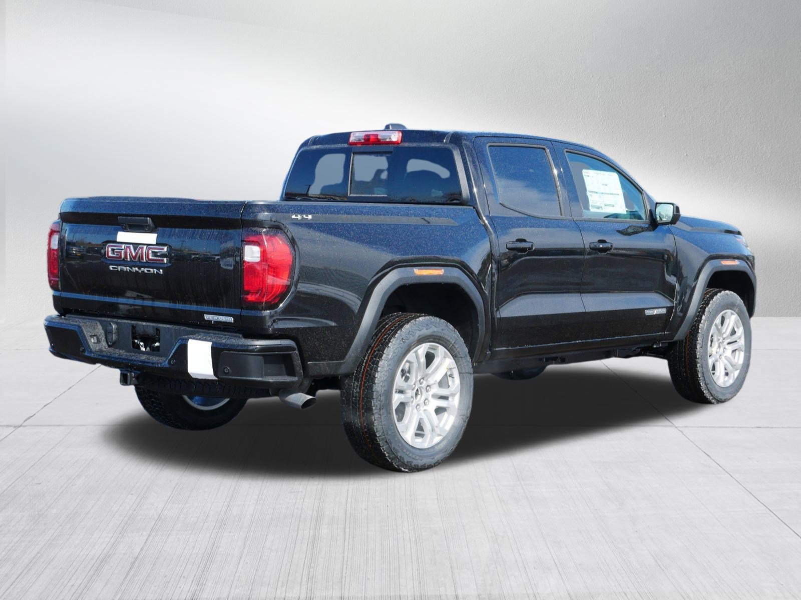 New 2026 GMC Canyon Elevation w/ Convenience Package image 5