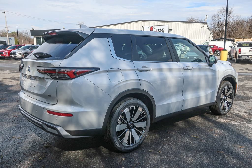New 2026 Mitsubishi Outlander SE AWD/4WD image 9