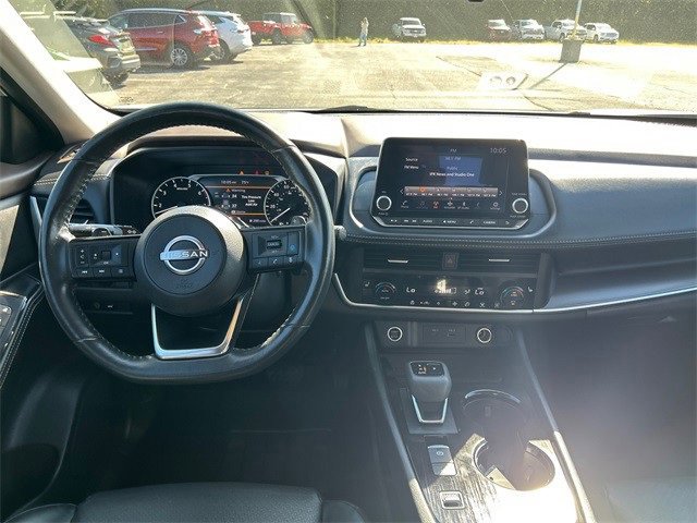 Used 2023 Nissan Rogue SV w/ SV Premium B Package image 14