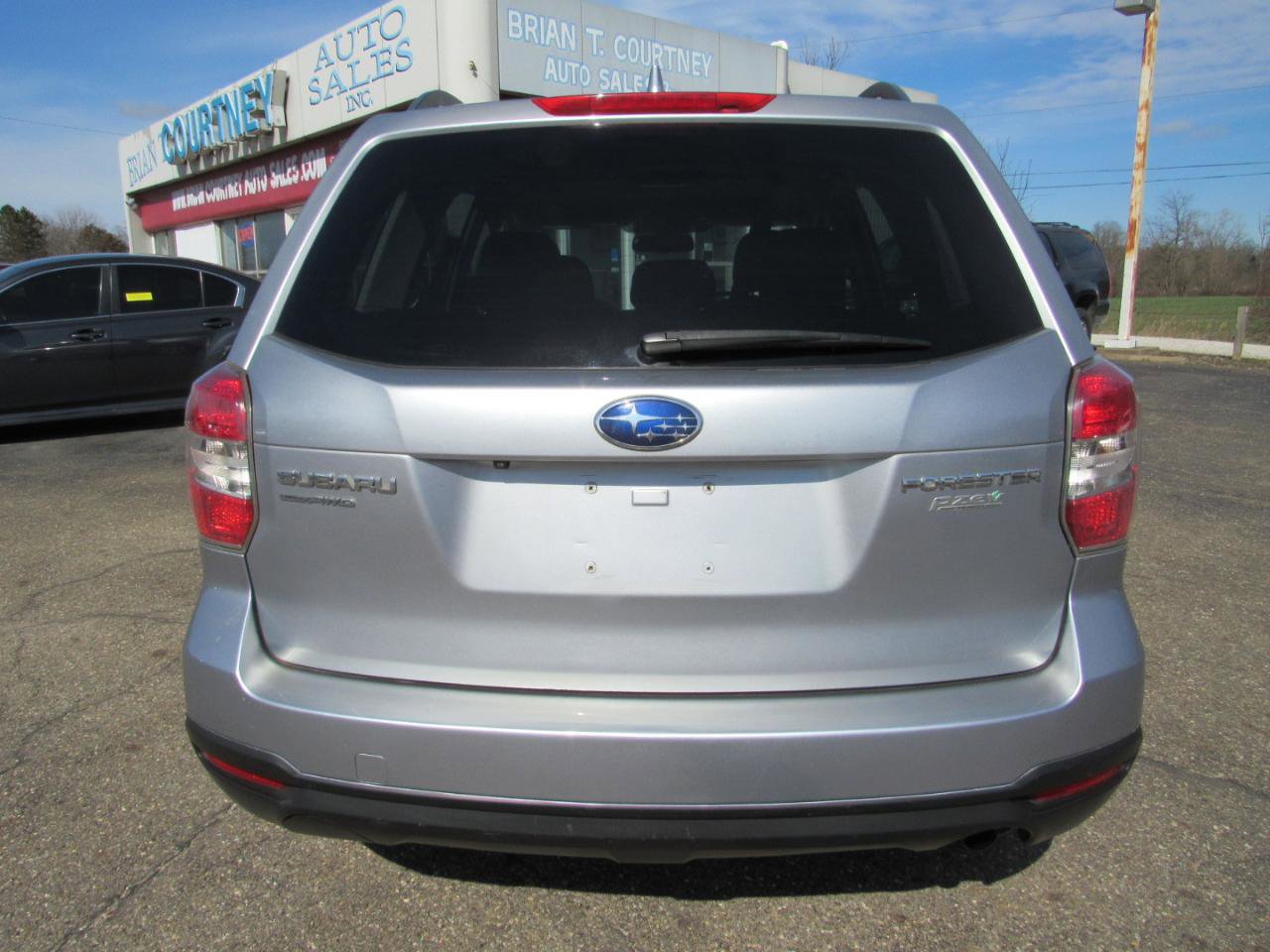 Used 2016 Subaru Forester 2.5i Premium w/ All-Weather Package image 6