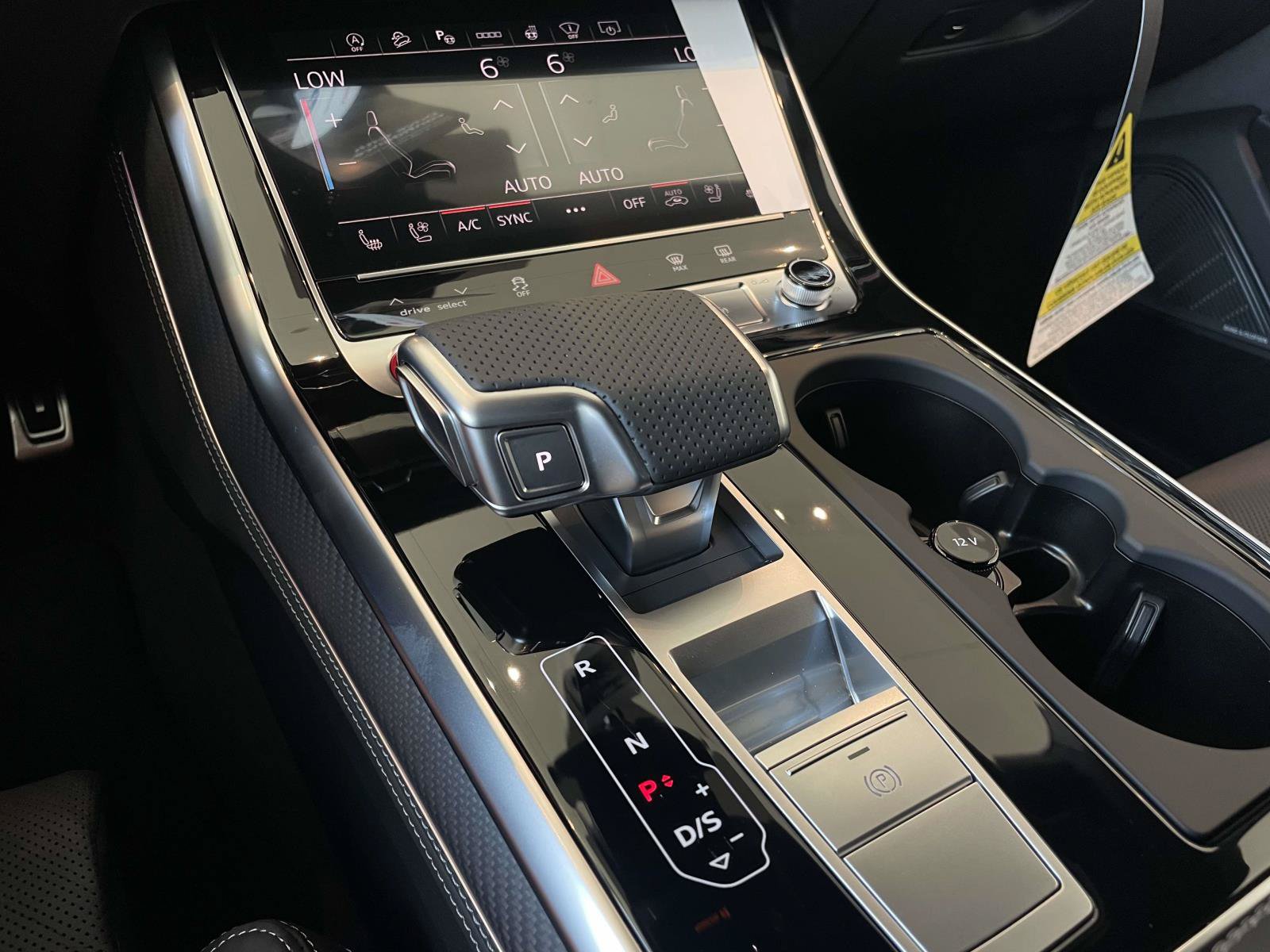 New 2026 Audi RS Q8 performance AWD/4WD image 30