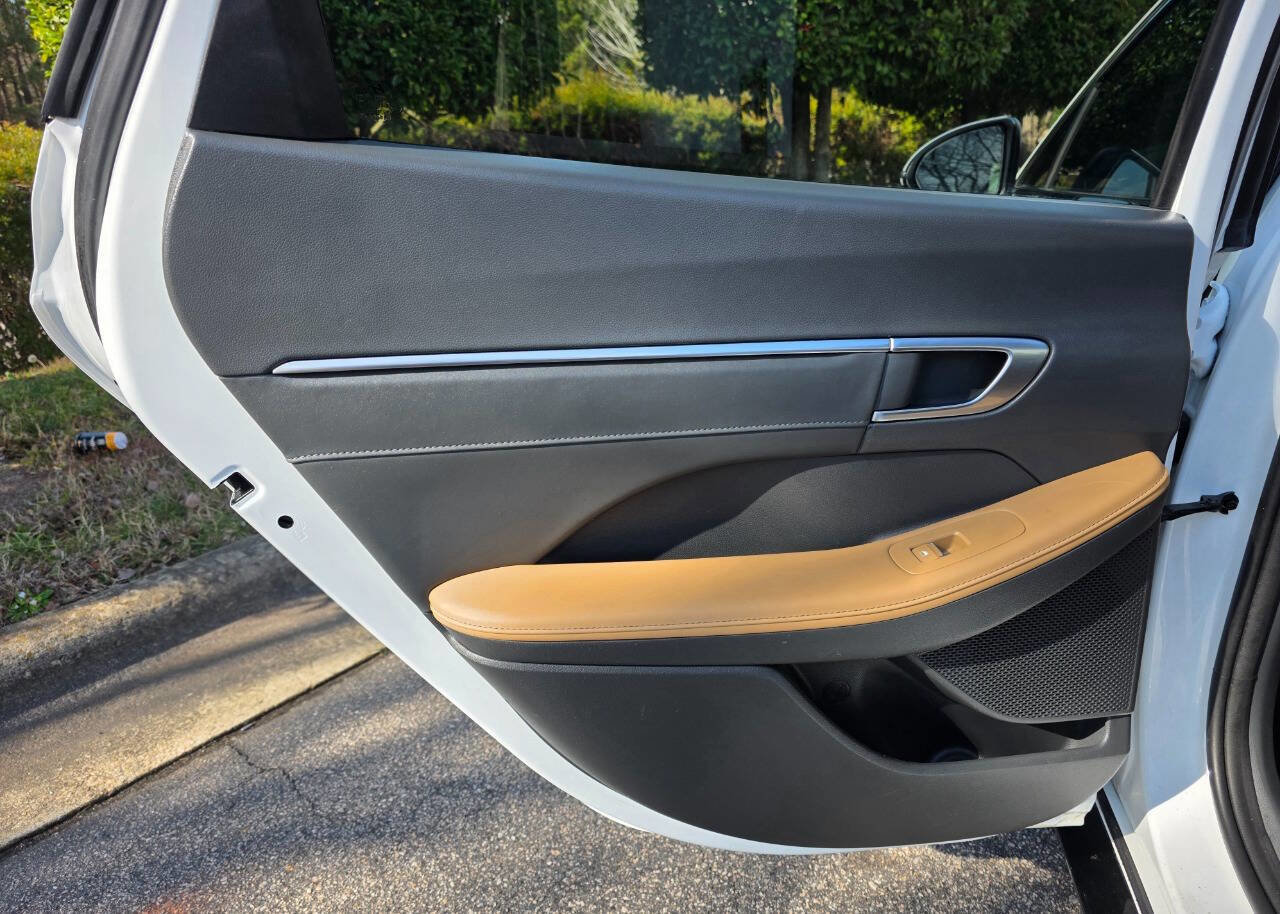 Used 2021 Hyundai Sonata Limited image 38