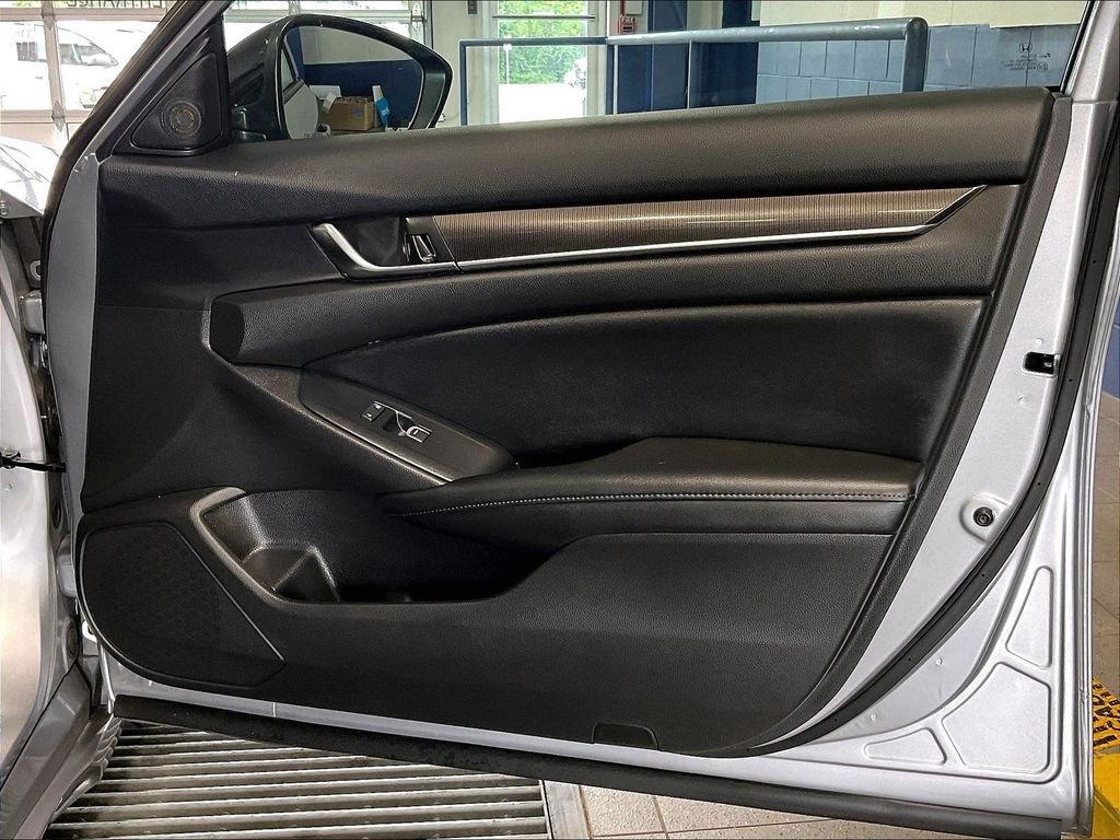Used 2022 Honda Accord Sport Special Edition image 12