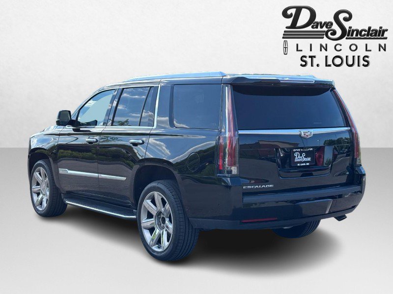 Used 2019 Cadillac Escalade Luxury AWD/4WD image 6
