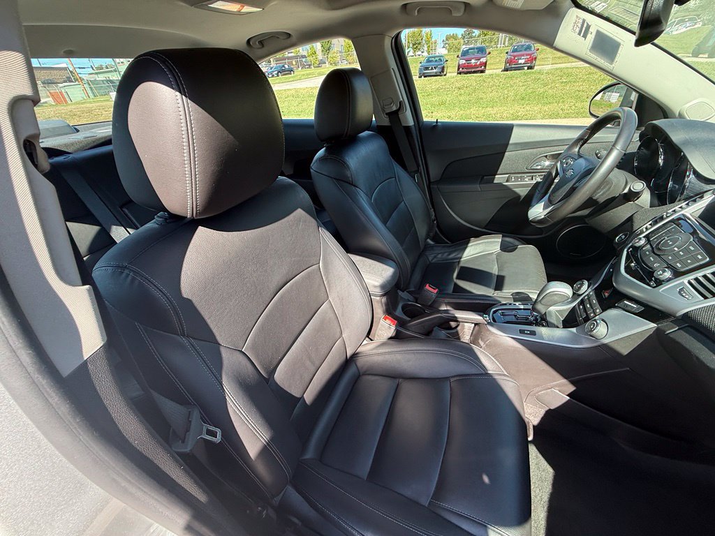 Used 2015 Chevrolet Cruze LTZ w/ Sun, Sound and Sport Package FWD image 39