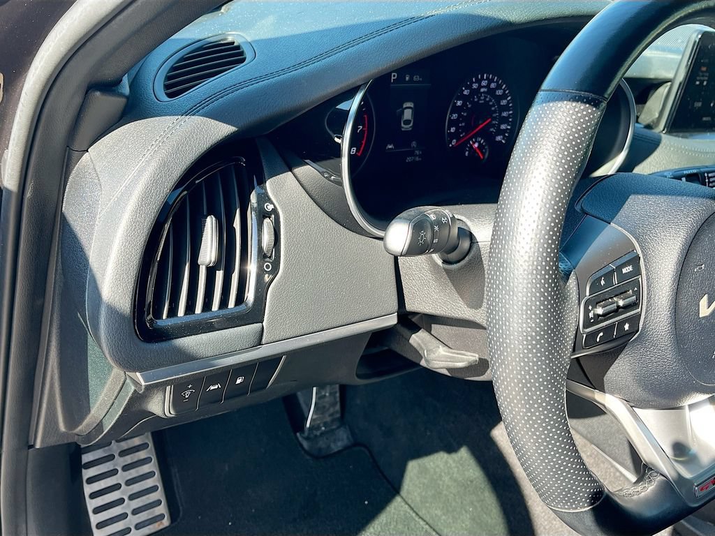 Used 2022 Kia Stinger GT-Line RWD image 10