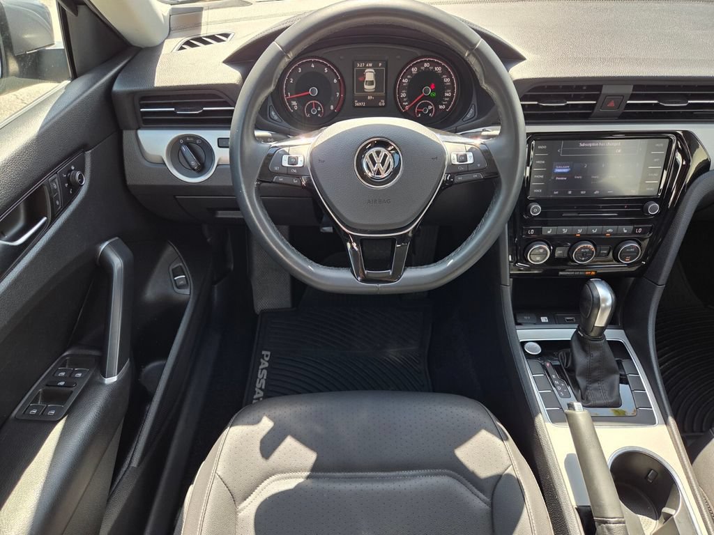 Used 2022 Volkswagen Passat 2.0T SE FWD image 13