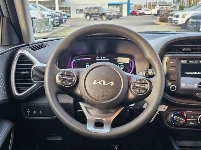 New 2025 Kia Soul LX w/ LX Technology Package image 13