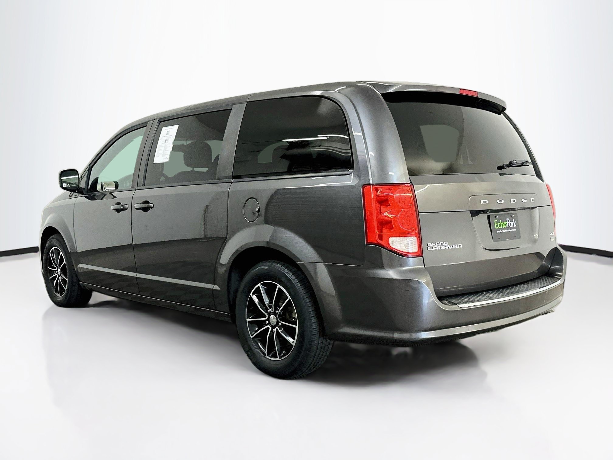 Used 2018 Dodge Grand Caravan GT FWD image 5