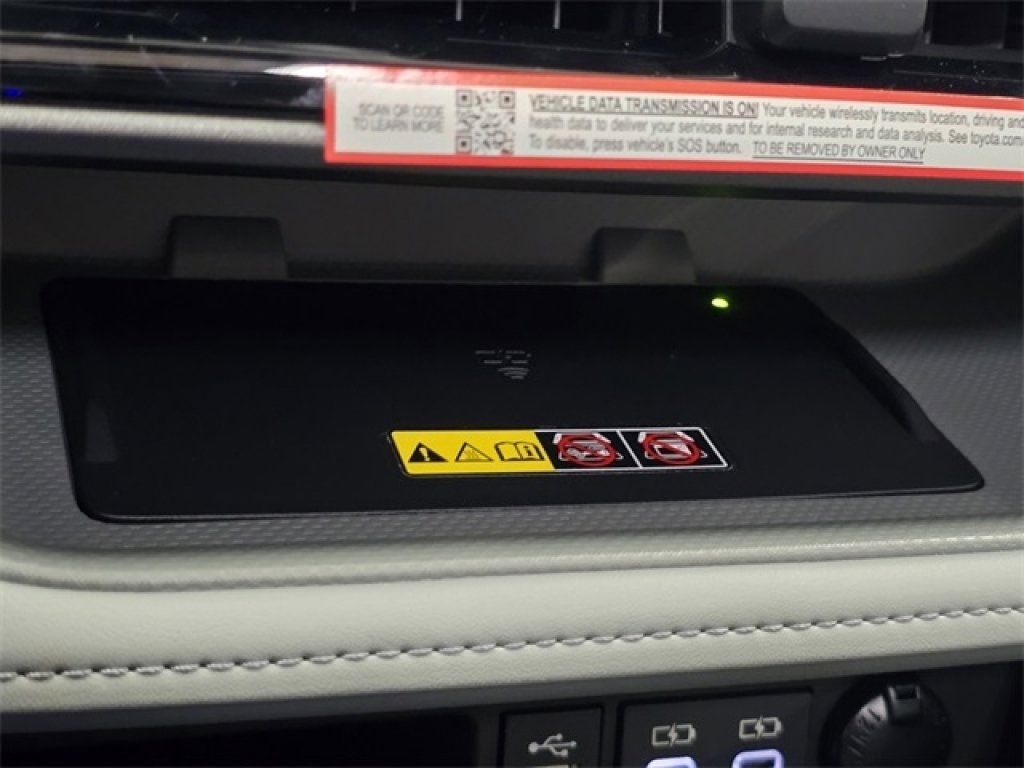 New 2026 Toyota Highlander Limited image 11