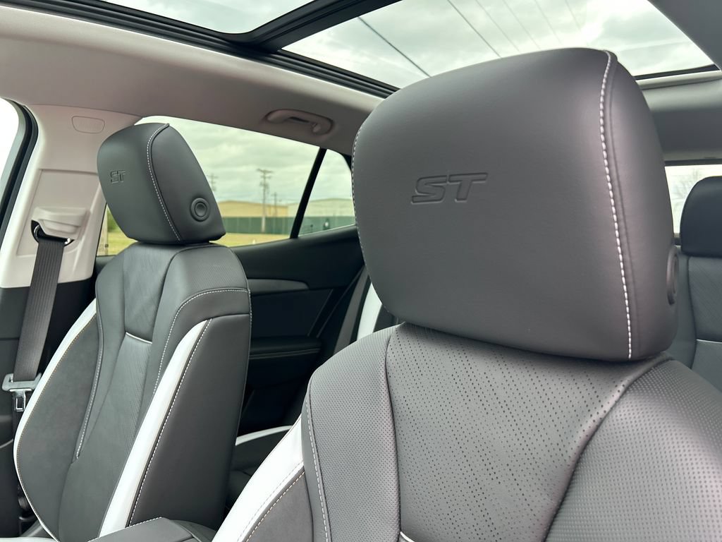 New 2026 Buick Envision Sport Touring AWD/4WD image 14