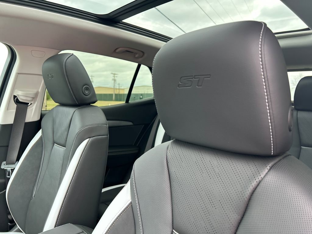 New 2026 Buick Envision Sport Touring image 14