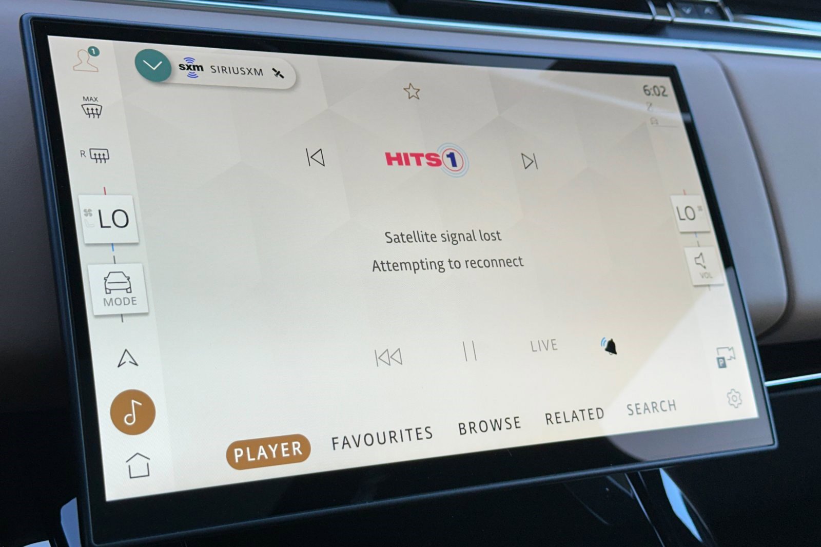 Used 2025 Land Rover Range Rover Sport SE image 20