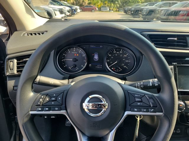 Used 2020 Nissan Rogue Sport S FWD image 23