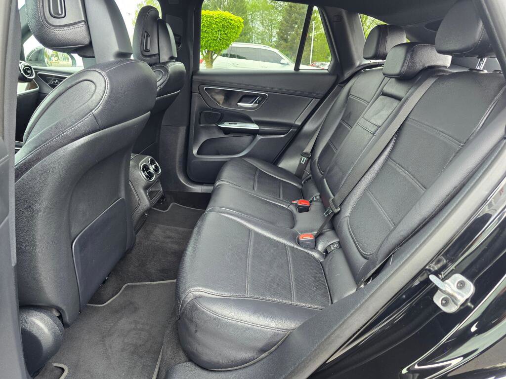 Used 2023 Mercedes-Benz GLC 300 4MATIC image 18
