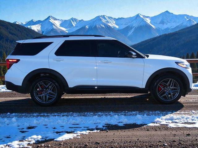 Certified 2025 Ford Explorer ST w/ Sun And Sound Package image 7