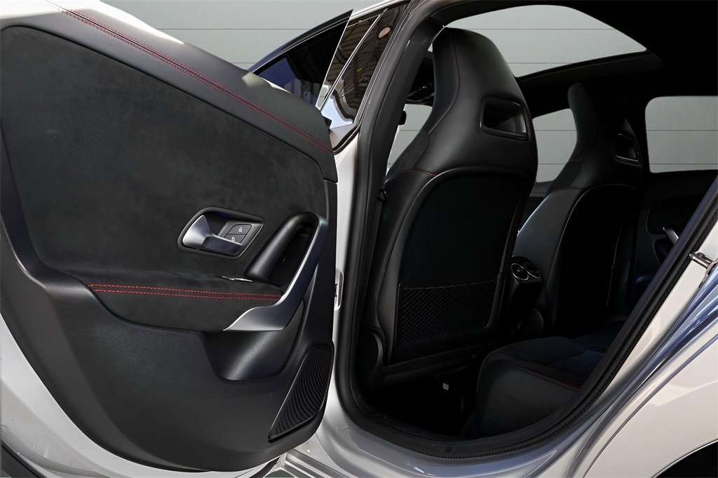 Used 2023 Mercedes-Benz CLA 250 4MATIC image 52