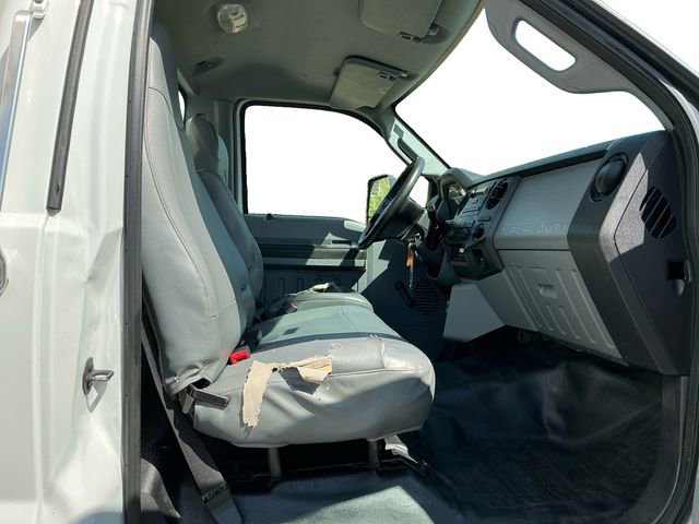 Used 2016 Ford F750 2WD Regular Cab Super Duty image 17