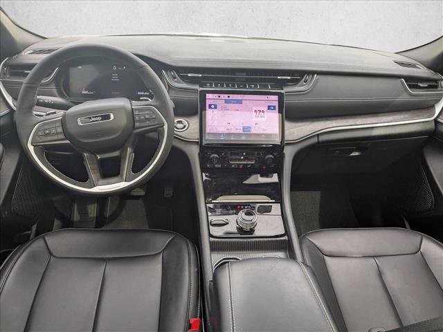 Certified 2025 Jeep Grand Cherokee Limited AWD/4WD image 17