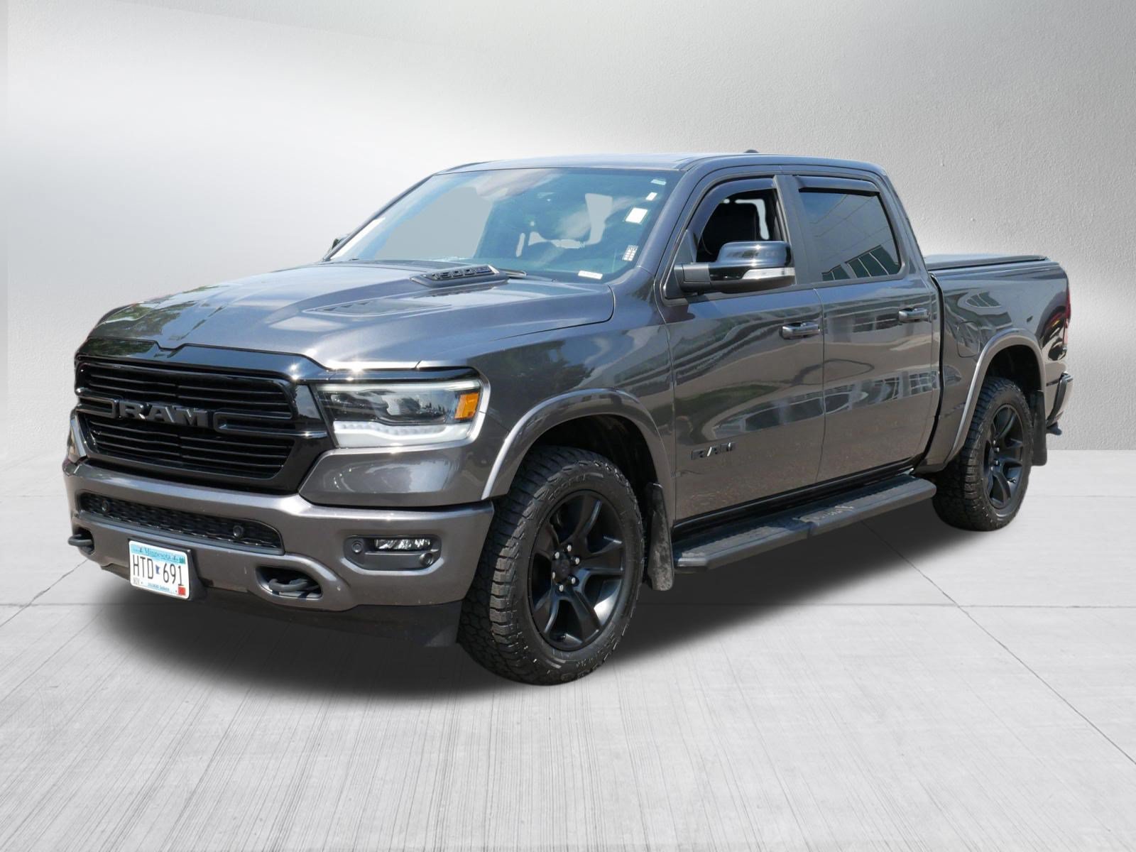 Used 2022 RAM 1500 Laramie AWD/4WD image 3