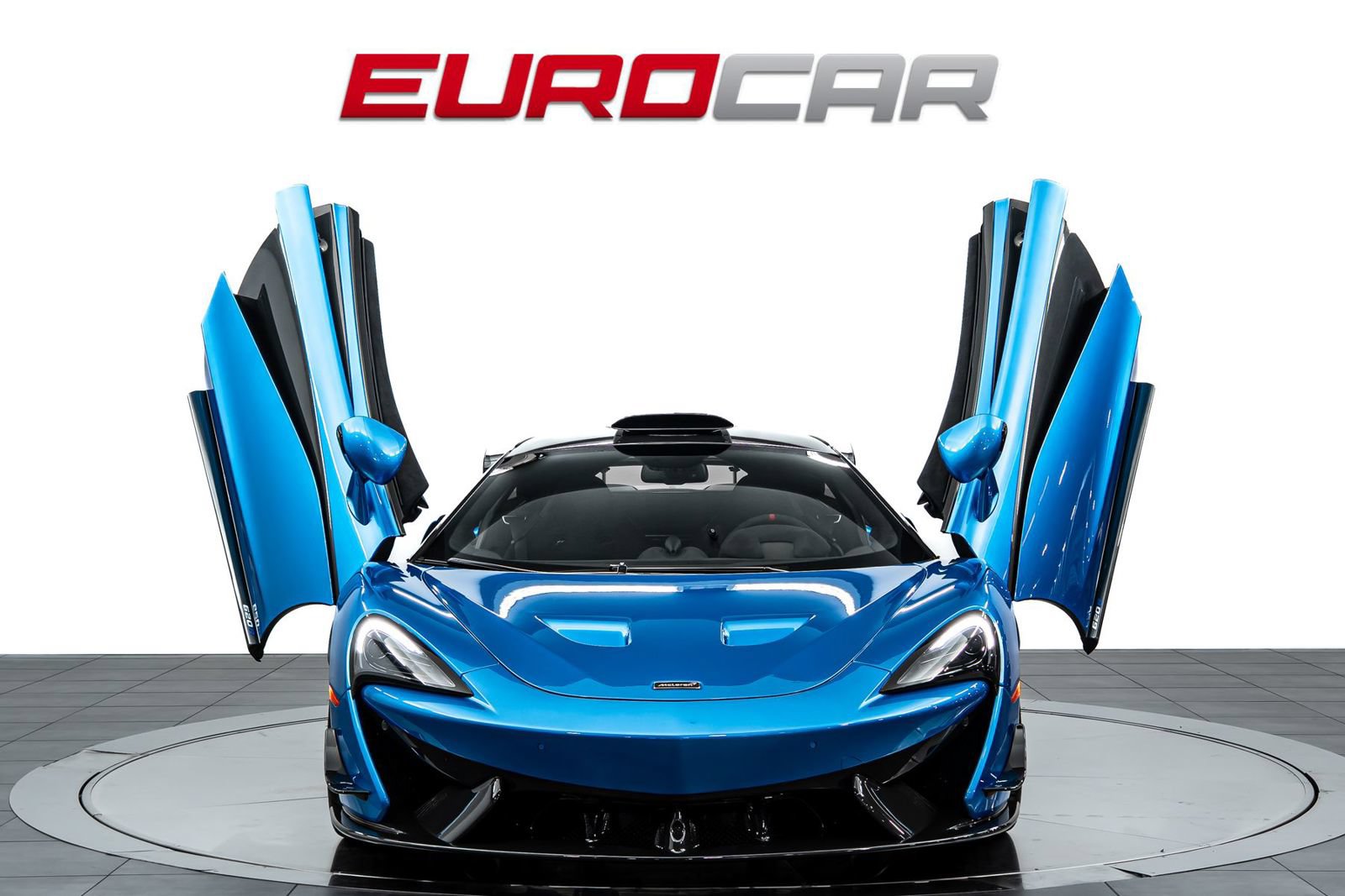 Used 2020 McLaren 620R RWD image 9
