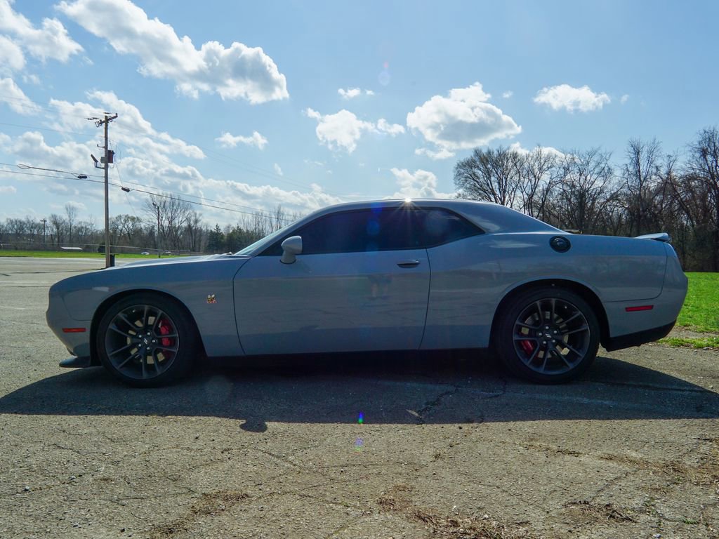 Used 2022 Dodge Challenger R/T Scat Pack w/ Driver Convenience Group image 5