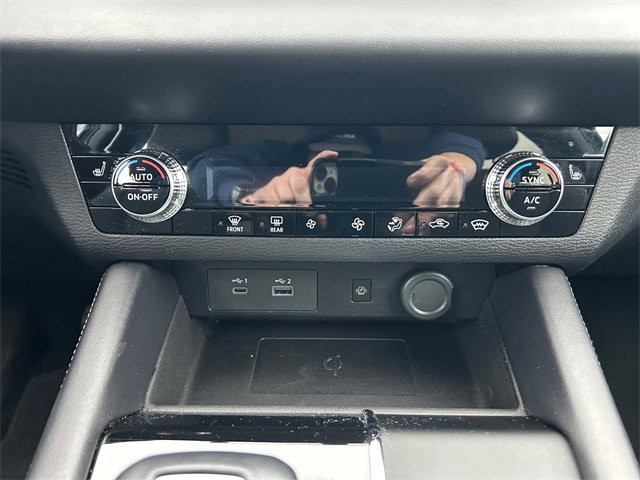 Used 2024 Mitsubishi Outlander SE image 25