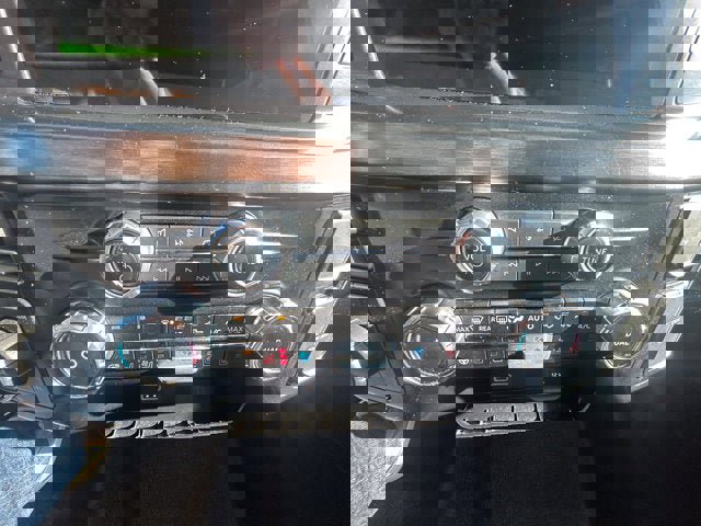 Used 2024 Ford F250 Lariat w/ Chrome Package image 19