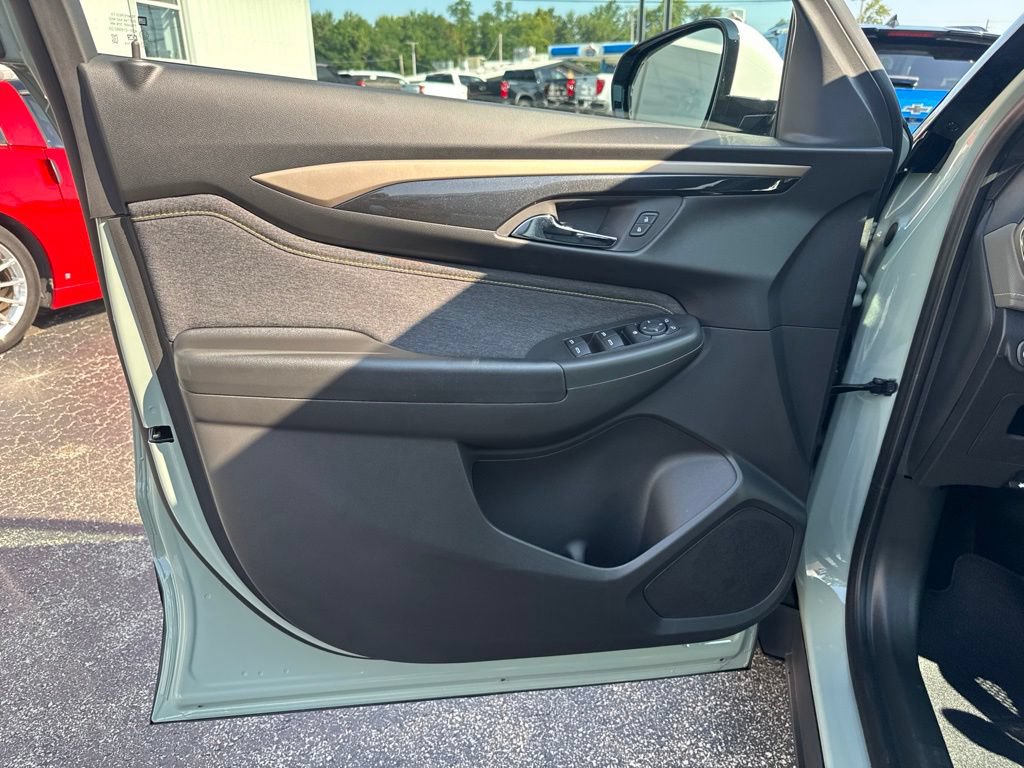 New 2026 Chevrolet TrailBlazer ACTIV AWD/4WD image 14