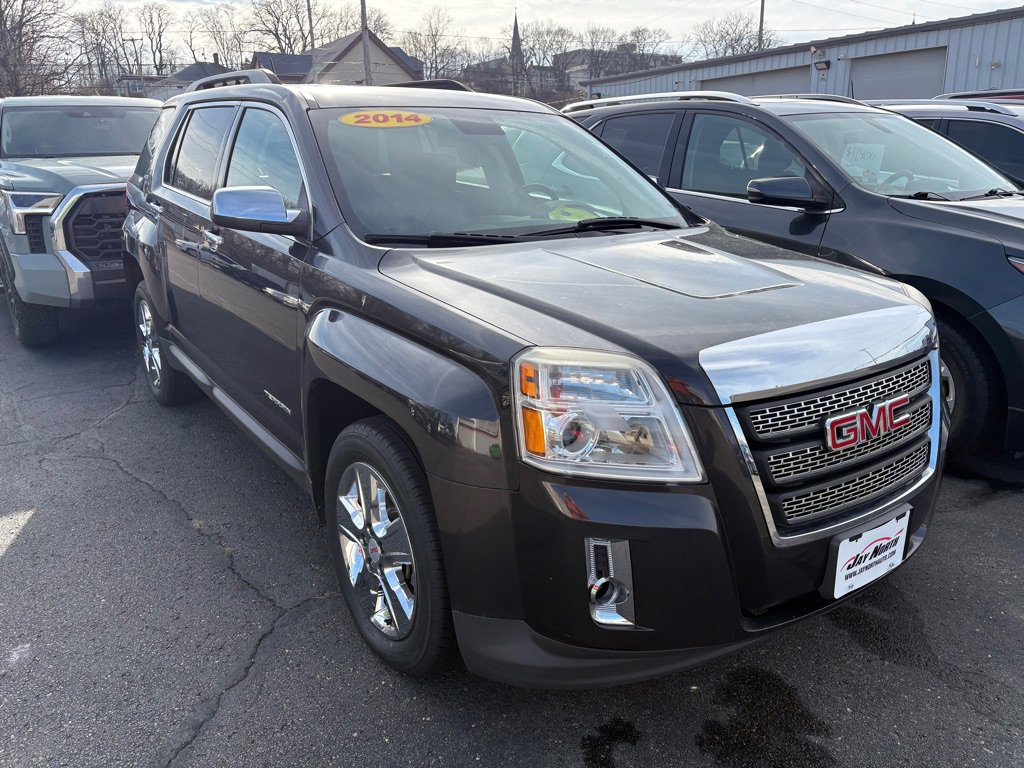 Used 2014 GMC Terrain SLT w/ Chrome Appearance Package image 1