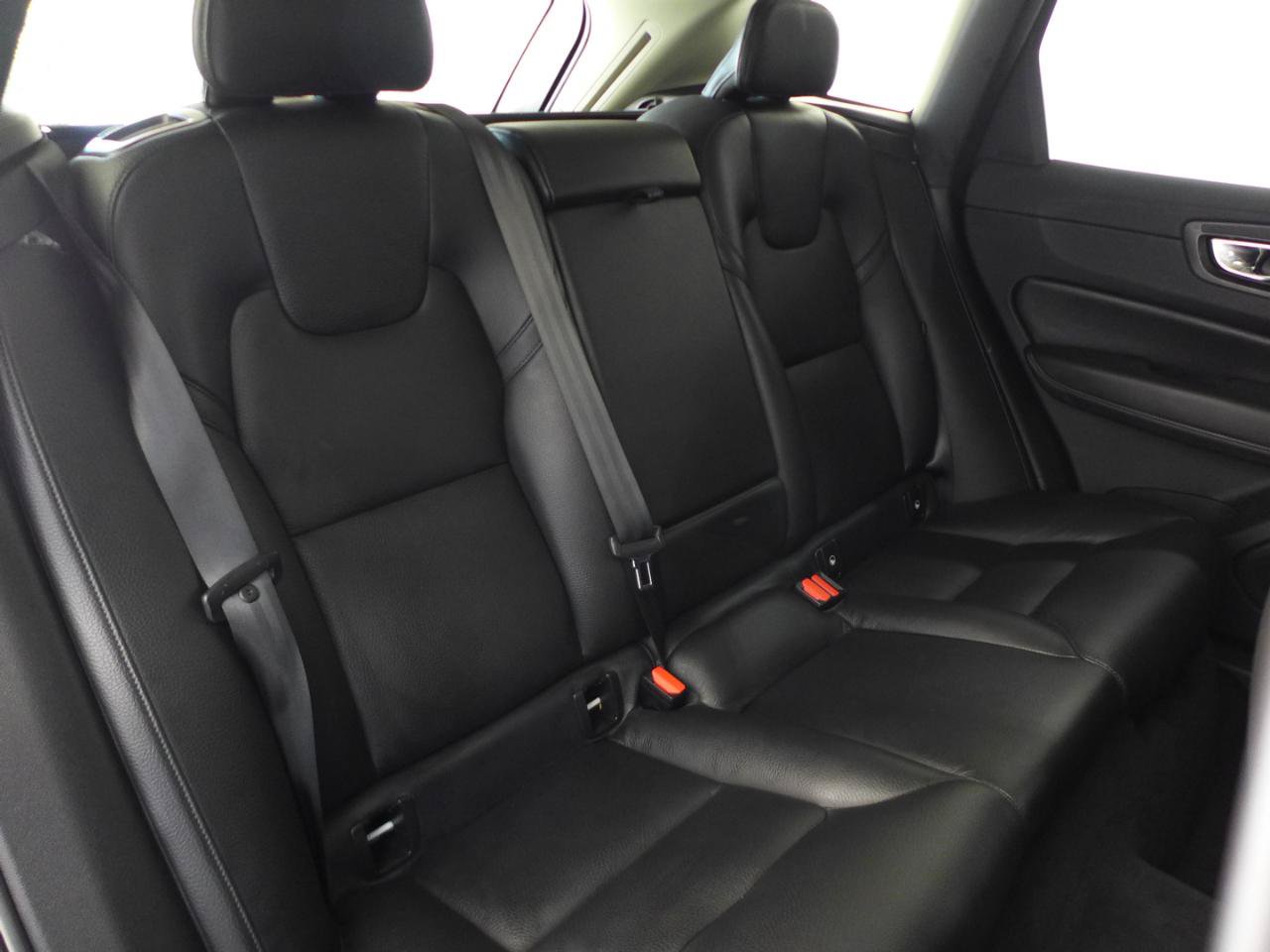 Used 2023 Volvo XC60 B5 Plus w/ Climate Package AWD/4WD image 52