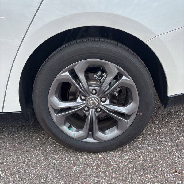 Used 2025 Honda Accord EX-L image 11