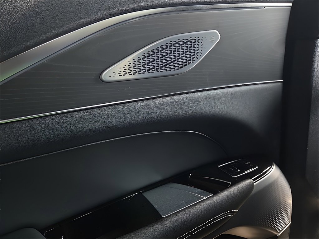 New 2025 Cadillac Lyriq Sport image 18