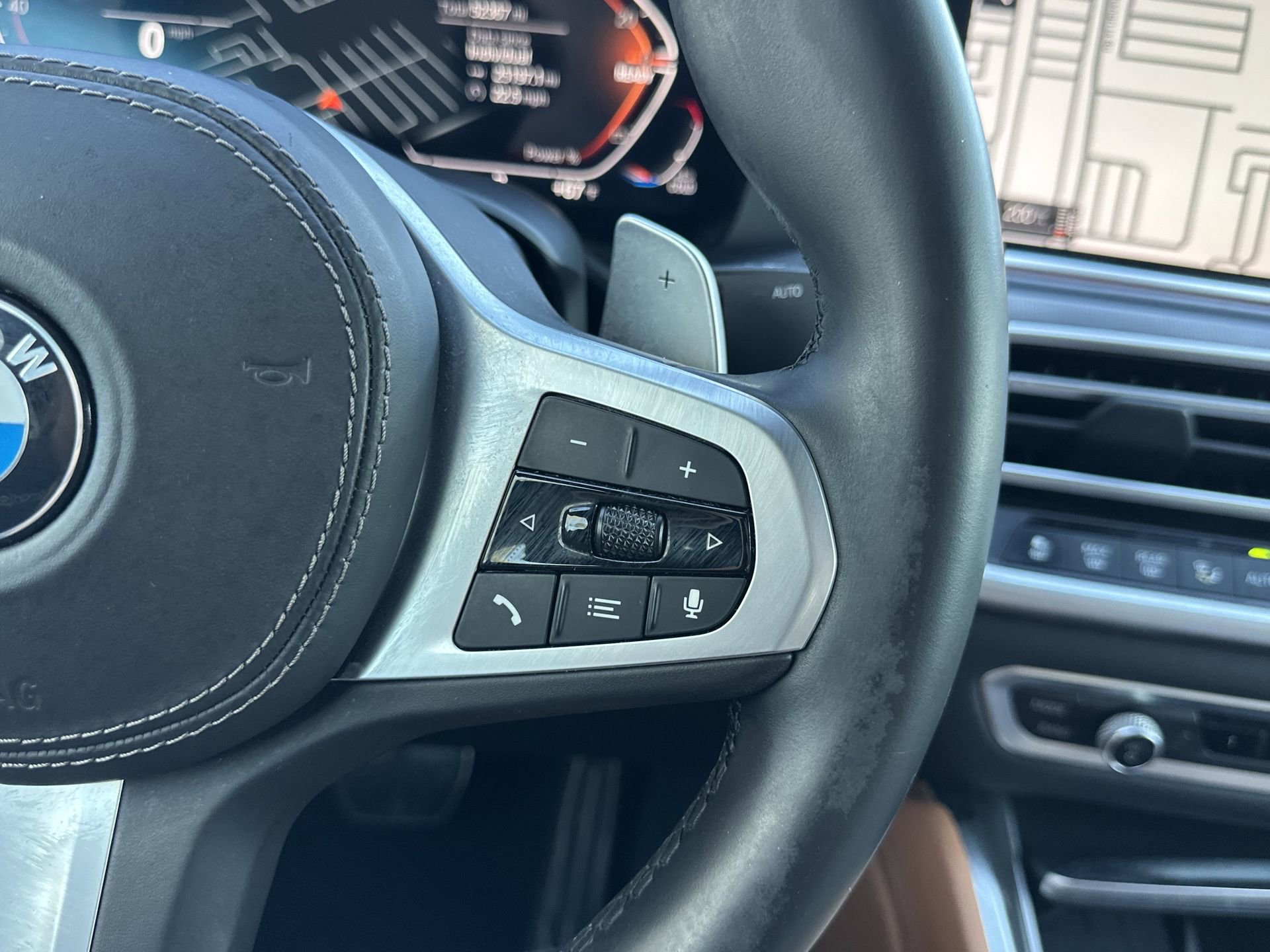 Used 2021 BMW X6 sDrive40i w/ M Sport Package image 37