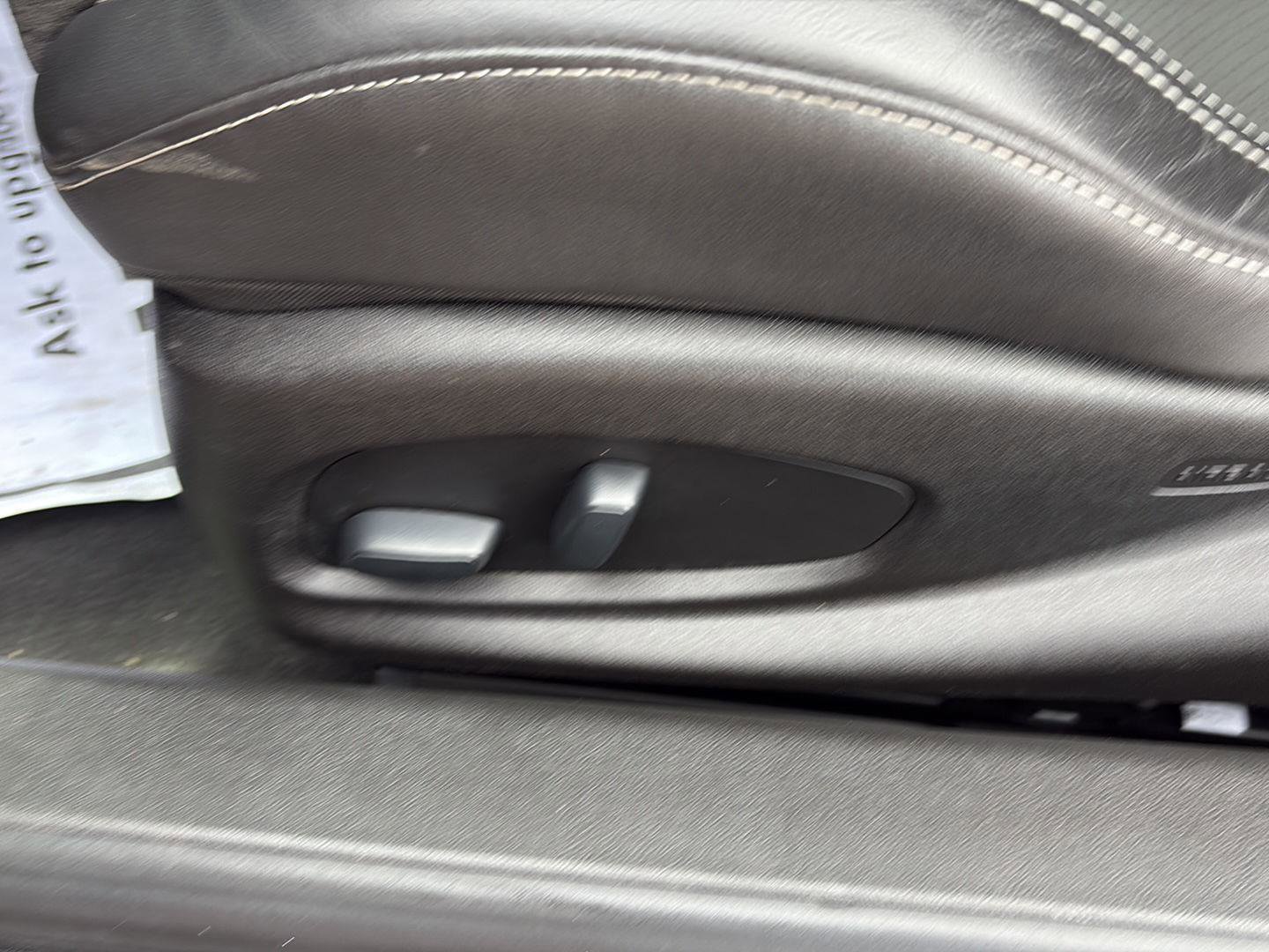 Used 2018 Chevrolet Camaro SS image 12