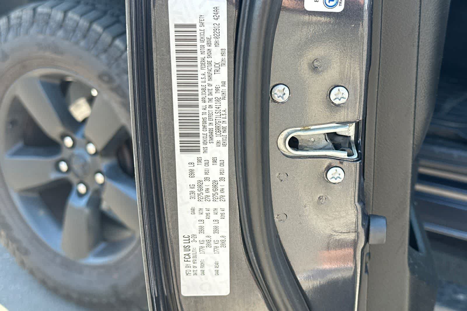 Used 2020 RAM 1500 Warlock AWD/4WD image 32