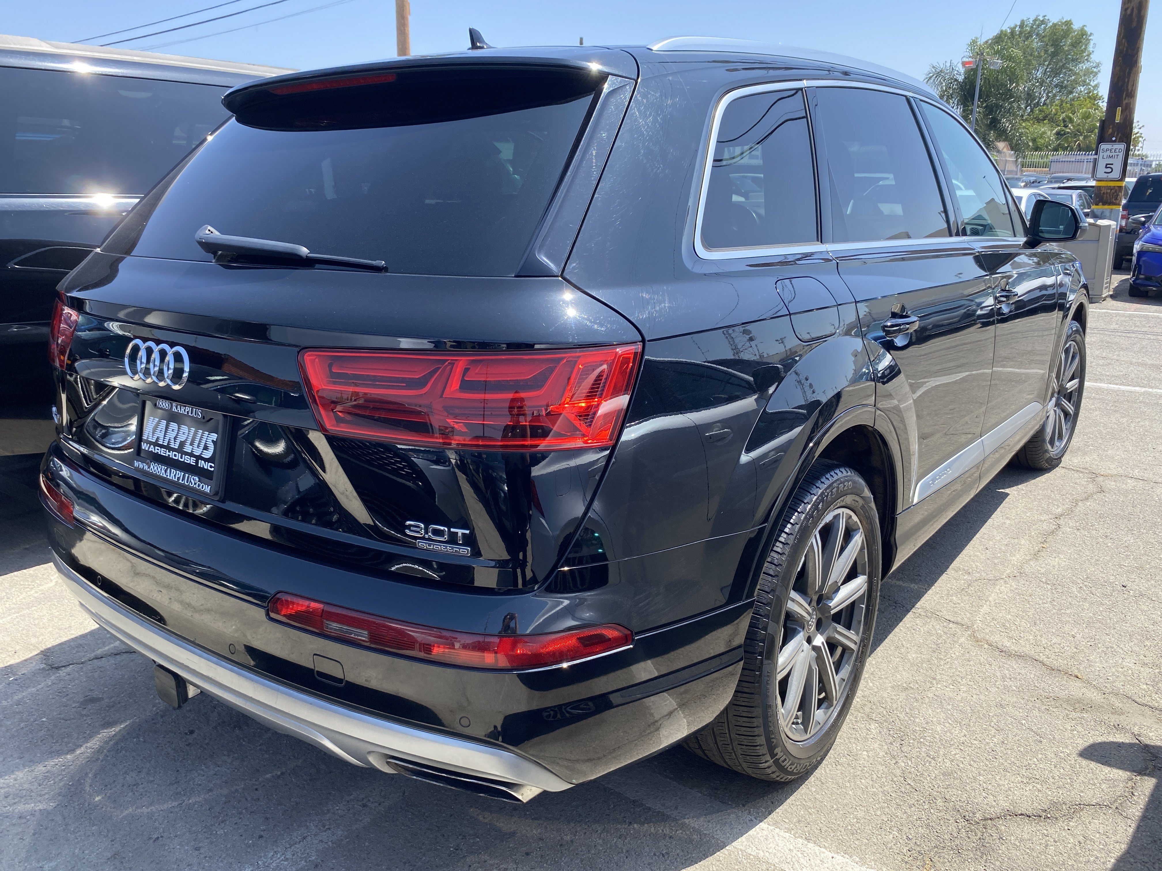Used 2017 Audi Q7 3.0T Premium Plus AWD/4WD image 10