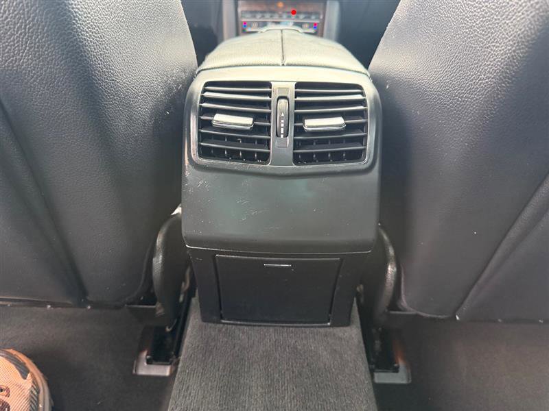 Used 2014 Mercedes-Benz E 350 Sedan image 22