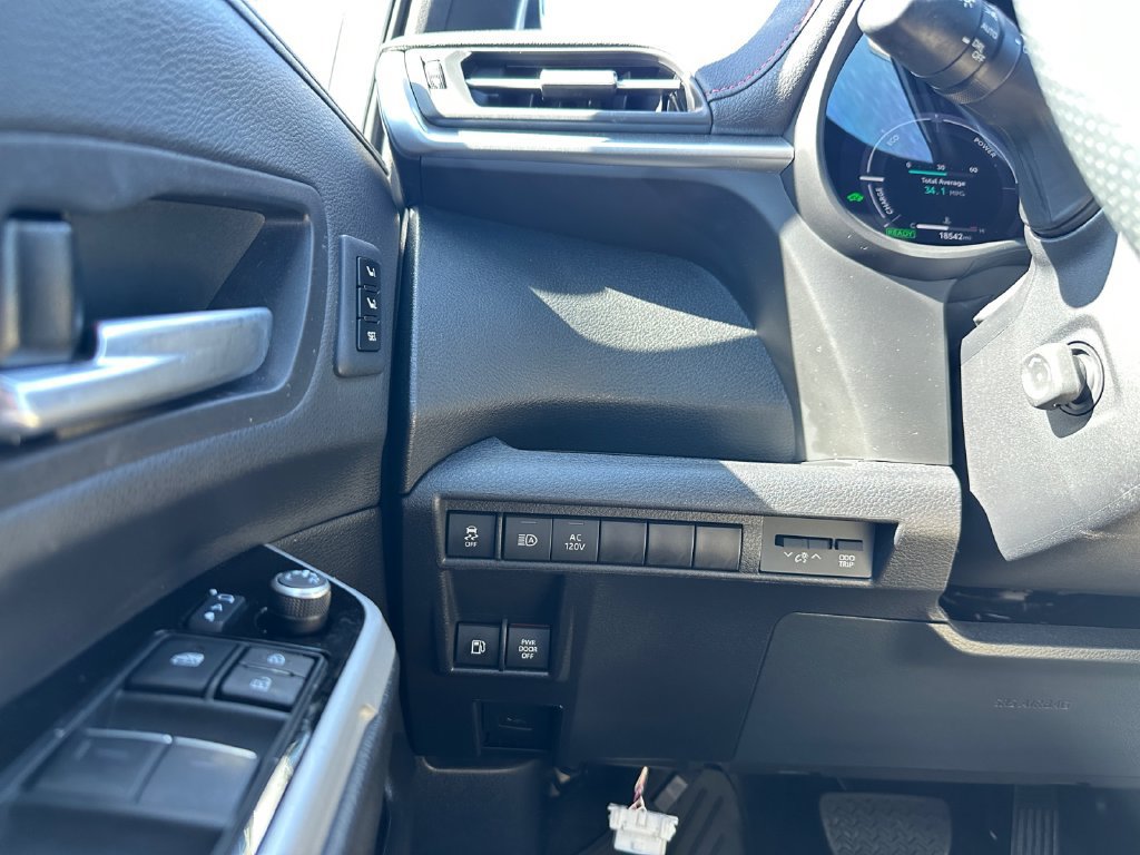Used 2025 Toyota Sienna XSE w/ XSE Premium Package AWD/4WD image 28