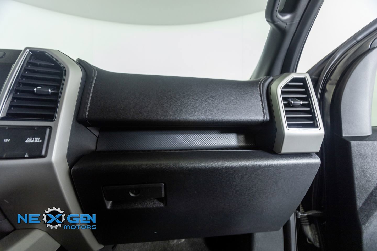 Used 2020 Ford F150 Lariat w/ Equipment Group 502A Luxury image 40