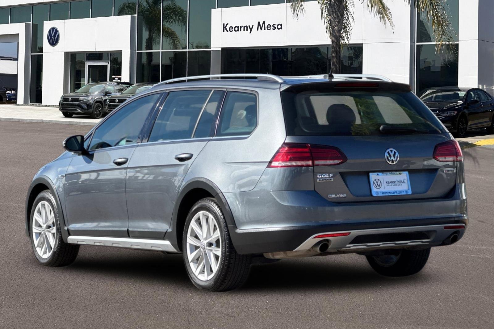 Used 2019 Volkswagen Golf Alltrack S image 6